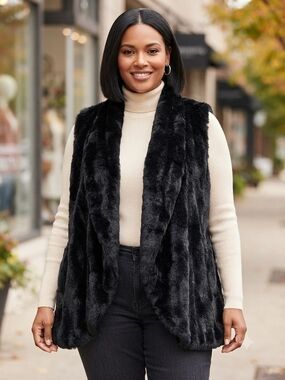 Like New Downing Studio (Dia & Co) Black Faux Fur Vest Size 2X Glam Luxe Layer